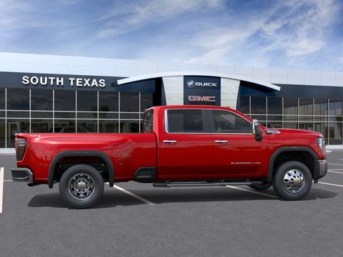 New 2026 GMC Sierra 3500 SLT w/ SLT Premium Package AWD/4WD image 5
