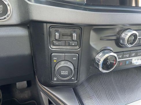 Certified 2024 Ford F250 Platinum image 29