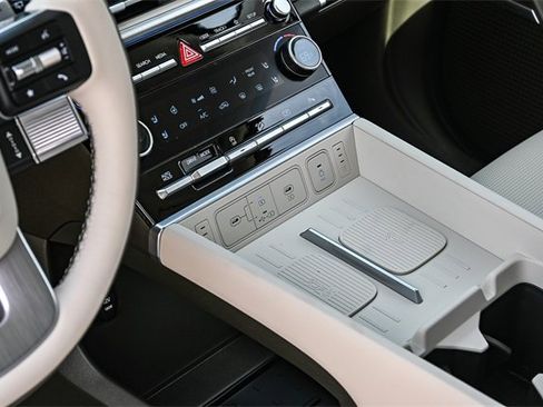 New 2025 Hyundai Santa Fe Calligraphy image 20