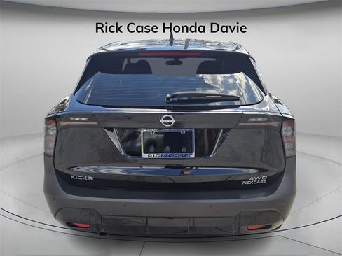 Used 2025 Nissan Kicks S image 6