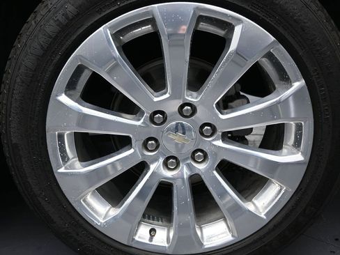 Used 2023 Chevrolet Tahoe Premier w/ Premium Package 2 RWD image 10