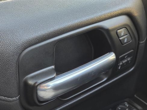 Used 2019 Chevrolet Silverado 1500 LTZ w/ LTZ Texas Edition image 10