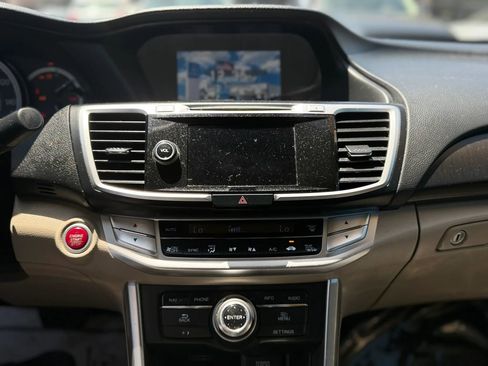 Used 2015 Honda Accord Touring image 34