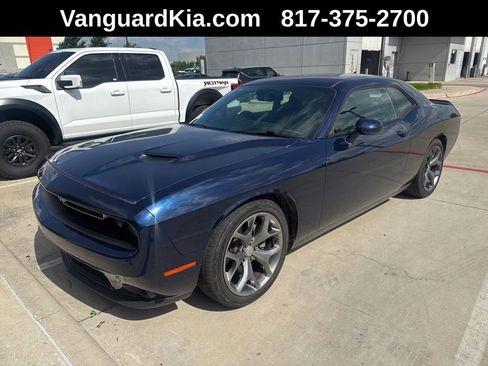 Used 2016 Dodge Challenger SXT w/ Sound Group RWD image 1