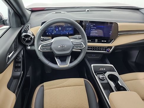 New 2026 Chevrolet Equinox ACTIV w/ Convenience Package III image 25