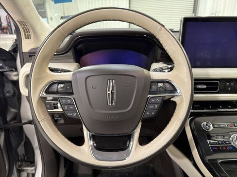 Used 2022 Lincoln Nautilus Black Label w/ Class II Trailer Tow Package image 16