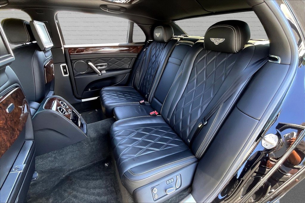Used 2016 Bentley Flying Spur W12 AWD/4WD image 21