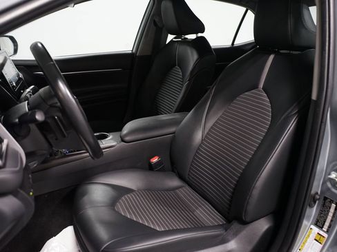 Certified 2023 Toyota Camry SE FWD image 6