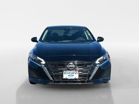 Used 2024 Nissan Altima 2.5 S image 9