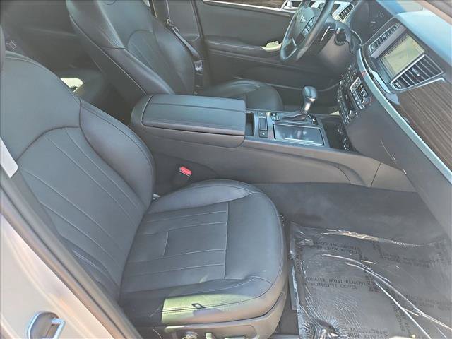 Used 2019 Genesis G80 3.8 RWD image 21