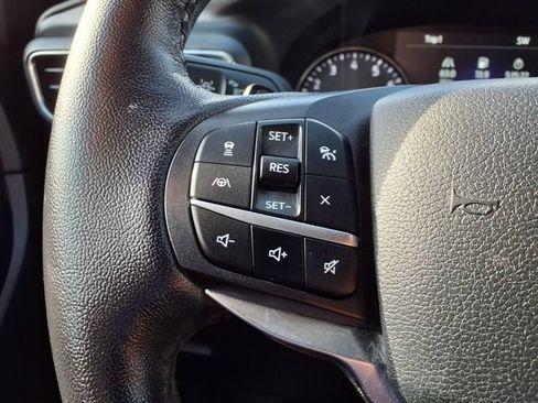 Used 2020 Ford Explorer Limited RWD image 16