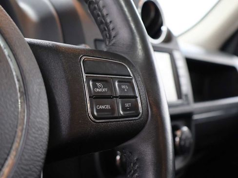 Used 2017 Jeep Patriot High Altitude AWD/4WD image 25