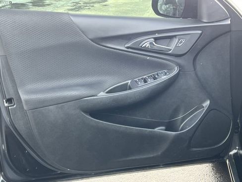 Used 2019 Chevrolet Malibu RS image 15