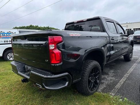 Used 2021 Chevrolet Silverado 1500 LT Trail Boss w/ Convenience Package II AWD/4WD image 4