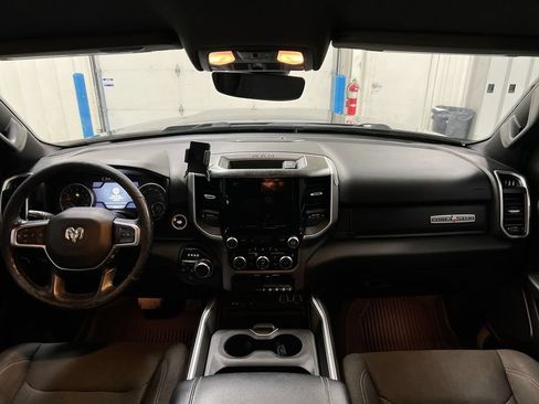 Used 2019 RAM 1500 Big Horn AWD/4WD image 10