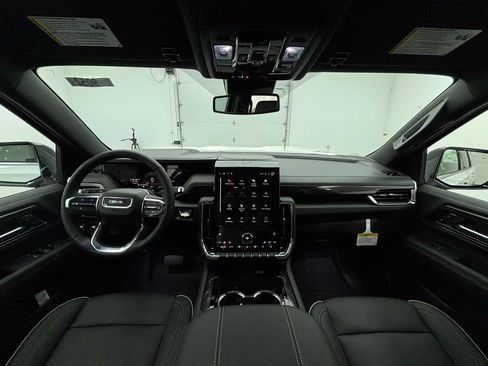 New 2026 GMC Yukon XL Elevation w/ LPO, Elevation Black Package image 2