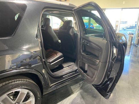 Used 2011 GMC Acadia Denali image 16