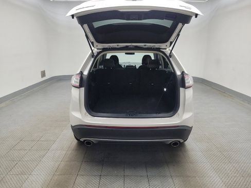 Used 2018 Ford Edge SEL w/ Equipment Group 201A AWD/4WD image 29