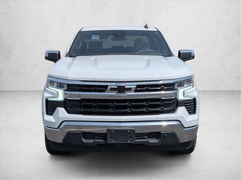Used 2023 Chevrolet Silverado 1500 LT RWD image 2