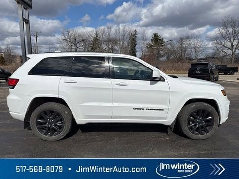 Used 2019 Jeep Grand Cherokee Altitude image 10