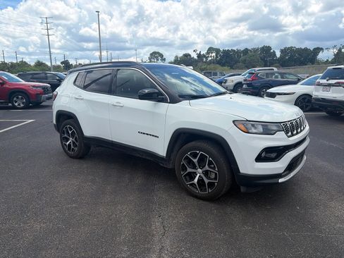 Used 2024 Jeep Compass Limited AWD/4WD image 42