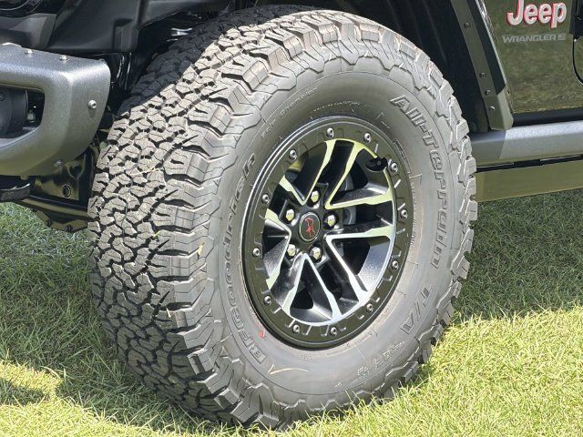 New 2027 Jeep Wrangler Unlimited Rubicon AWD/4WD image 19
