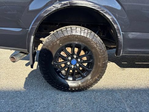 Used 2019 Ford F150 XLT w/ Equipment Group 302A Luxury AWD/4WD image 27