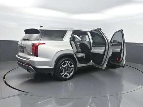 Used 2025 Hyundai Palisade SEL FWD image 36