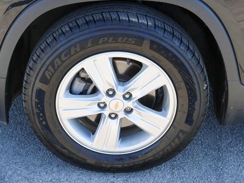 Used 2020 Chevrolet Trax LS w/ Tint and Cruise Package image 7