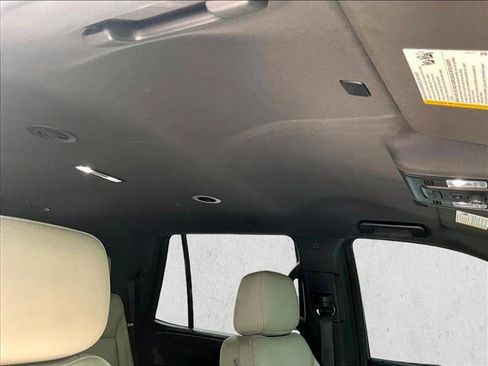 Used 2024 Chevrolet Tahoe LT RWD image 16