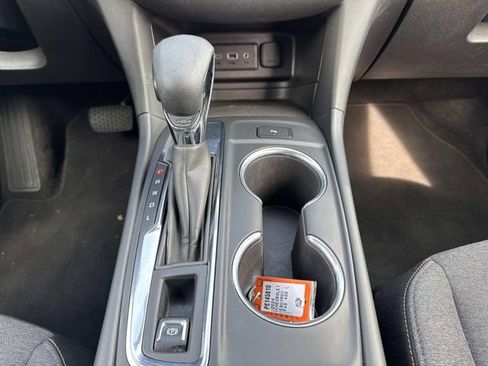 Used 2024 Chevrolet Equinox LT image 29