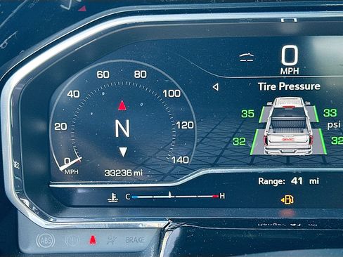 Used 2024 GMC Sierra 1500 SLE w/ Preferred Package image 12