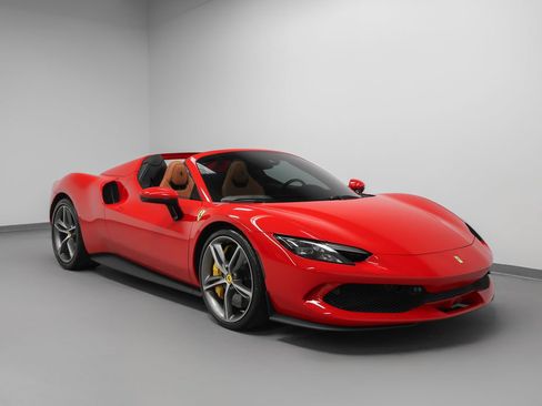 Used 2025 Ferrari 296 GTS RWD image 16