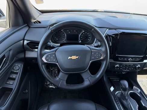 Used 2023 Chevrolet Traverse LT AWD/4WD image 12