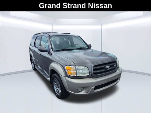 Used 2004 Toyota Sequoia SR5 AWD/4WD image 5