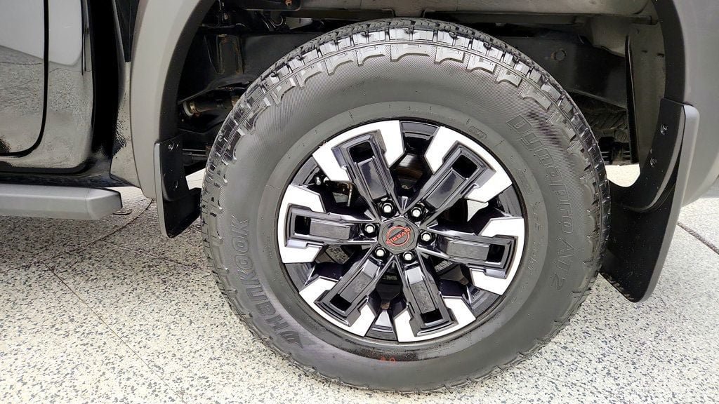 Used 2023 Nissan Frontier PRO-4X w/ Technology Package AWD/4WD image 9