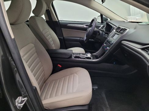 Used 2018 Ford Fusion S image 21