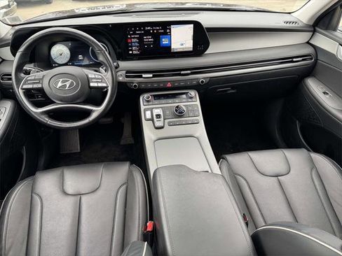 Used 2023 Hyundai Palisade SEL w/ Premium Package image 12