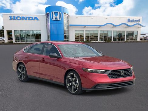 Used 2025 Honda Accord Sport image 8