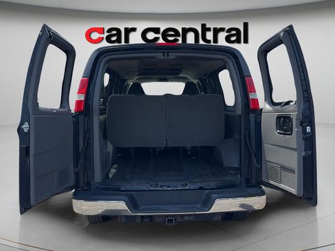 Used 2015 Chevrolet Express 3500 LT w/ LT Preferred Equipment Group RWD image 25