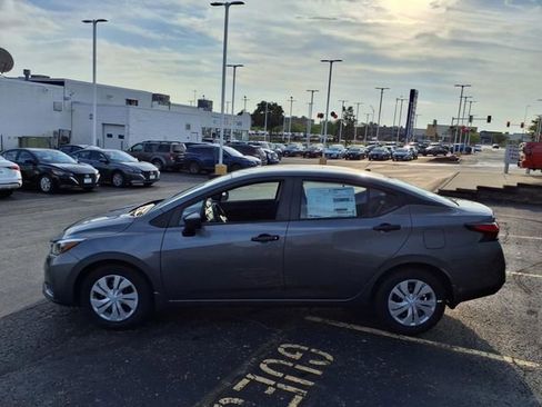 Certified 2025 Nissan Versa S w/ Trunk Package image 6