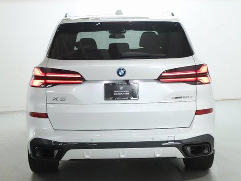 Used 2024 BMW X5 xDrive50e w/ Executive Package AWD/4WD image 44