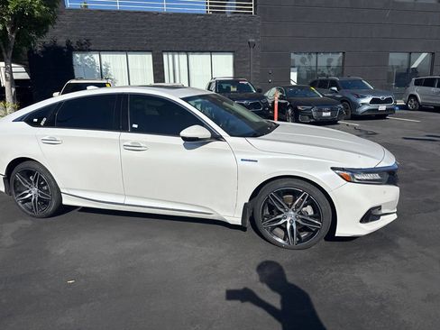 Used 2022 Honda Accord Touring image 4