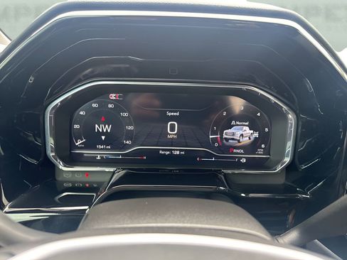 Used 2025 GMC Sierra 1500 Elevation w/ LPO, Elevation Black Package image 24