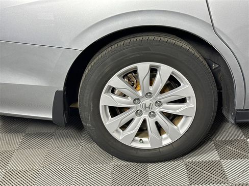 Used 2021 Honda Odyssey LX image 17