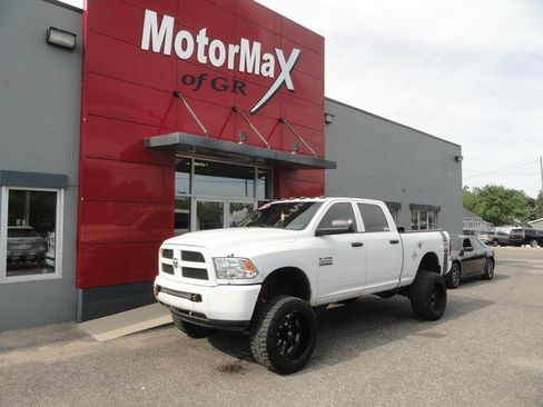 Used 2015 RAM 2500 ST w/ SXT Appearance Group AWD/4WD image 1