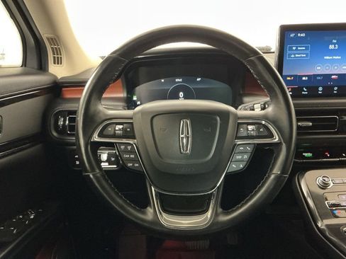 Used 2022 Lincoln Nautilus Reserve AWD/4WD image 16