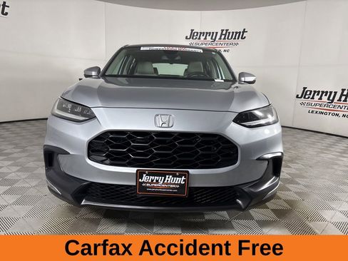 Used 2025 Honda HR-V LX image 3