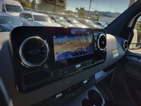 Used 2024 Mercedes-Benz Sprinter 3500 w/ Parking Package image 28