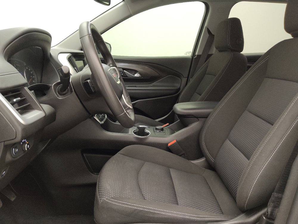 Used 2024 GMC Terrain SLE FWD image 17